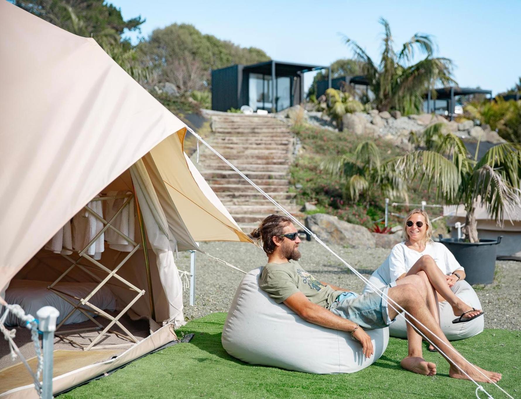 Aotearoa Surf Eco Pods Hotel Te Arai Eksteriør billede