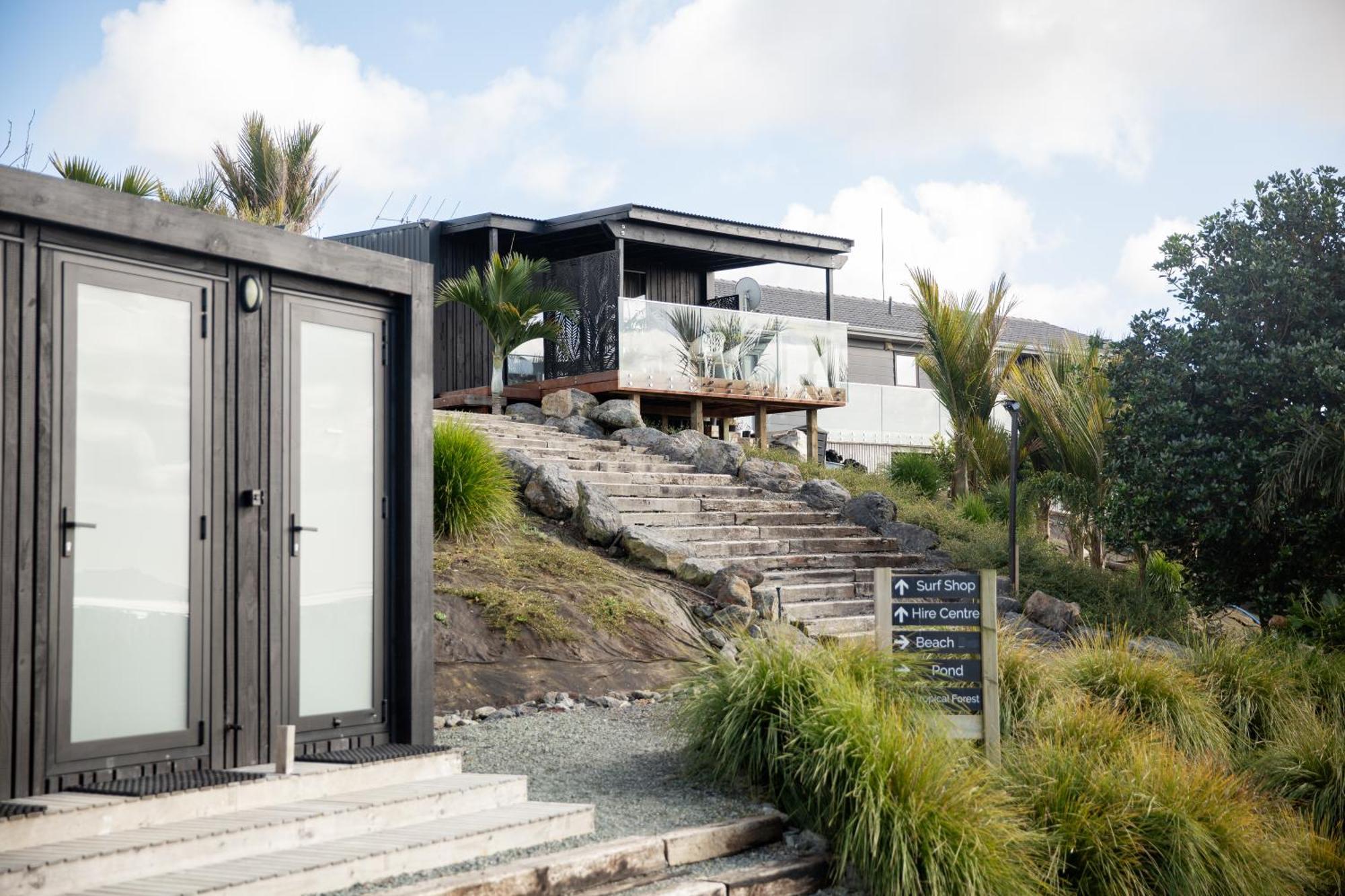 Aotearoa Surf Eco Pods Hotel Te Arai Eksteriør billede