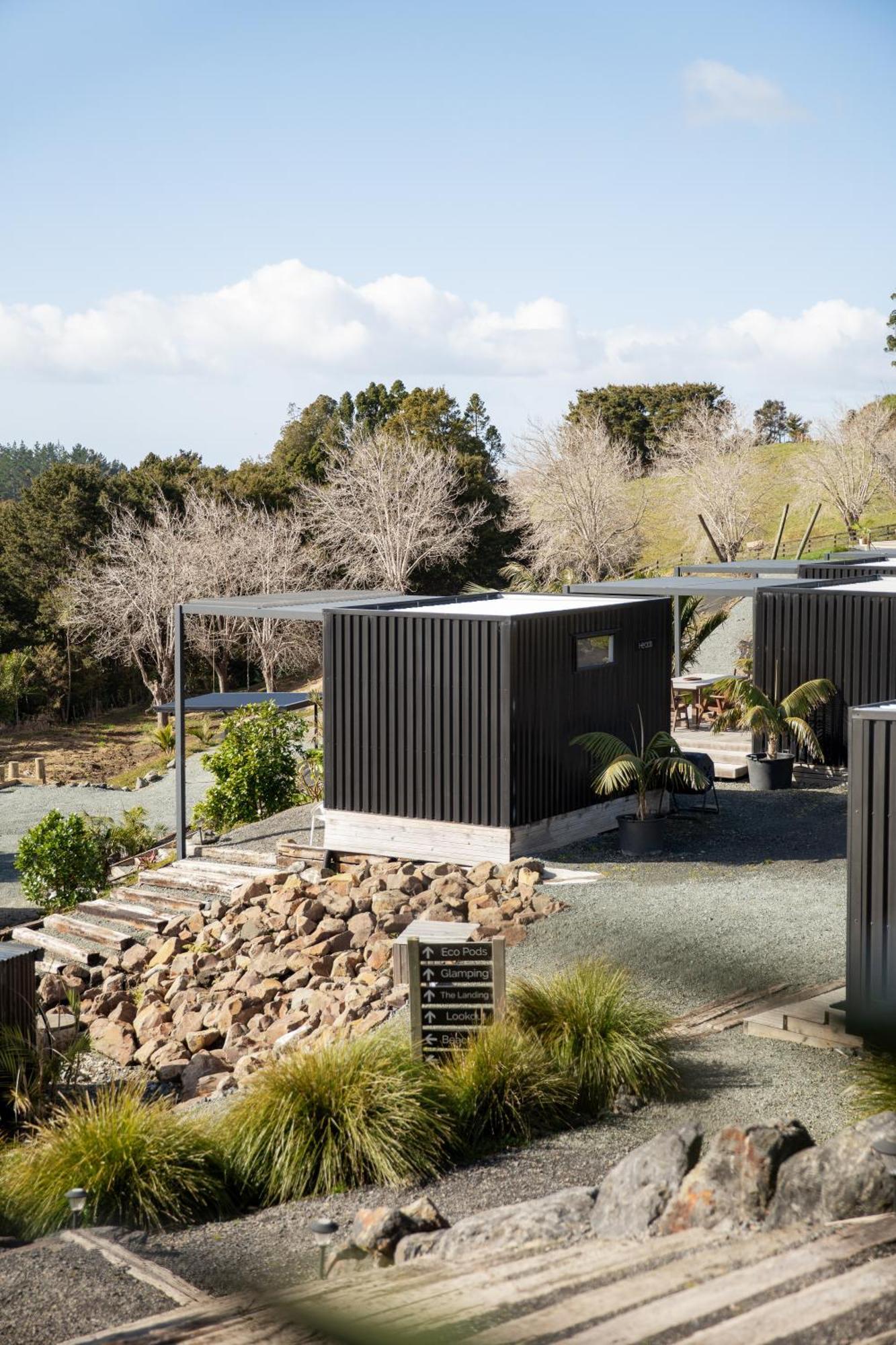 Aotearoa Surf Eco Pods Hotel Te Arai Eksteriør billede