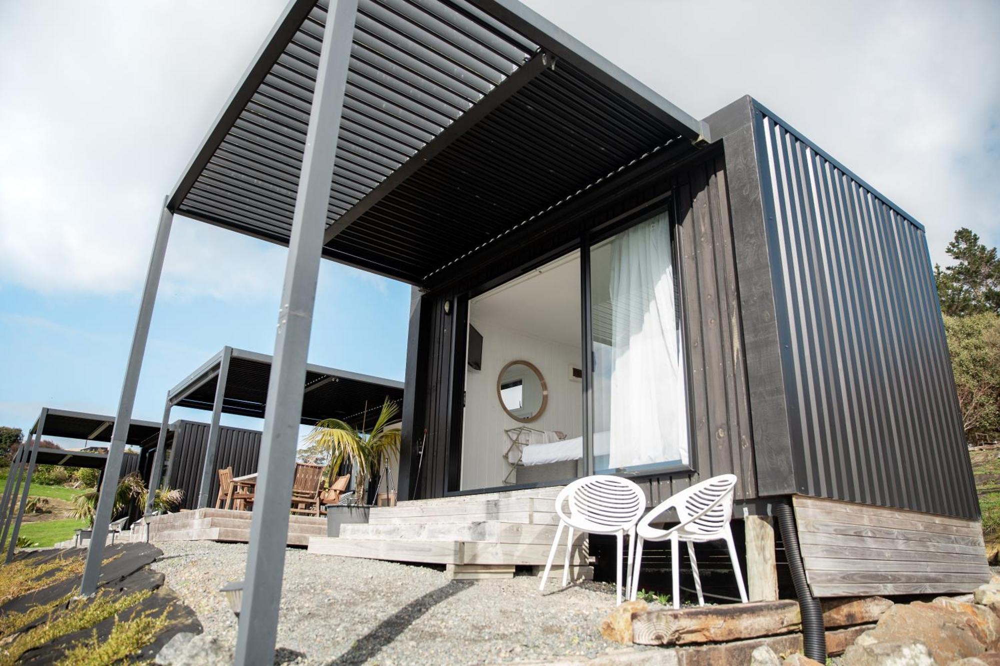 Aotearoa Surf Eco Pods Hotel Te Arai Eksteriør billede