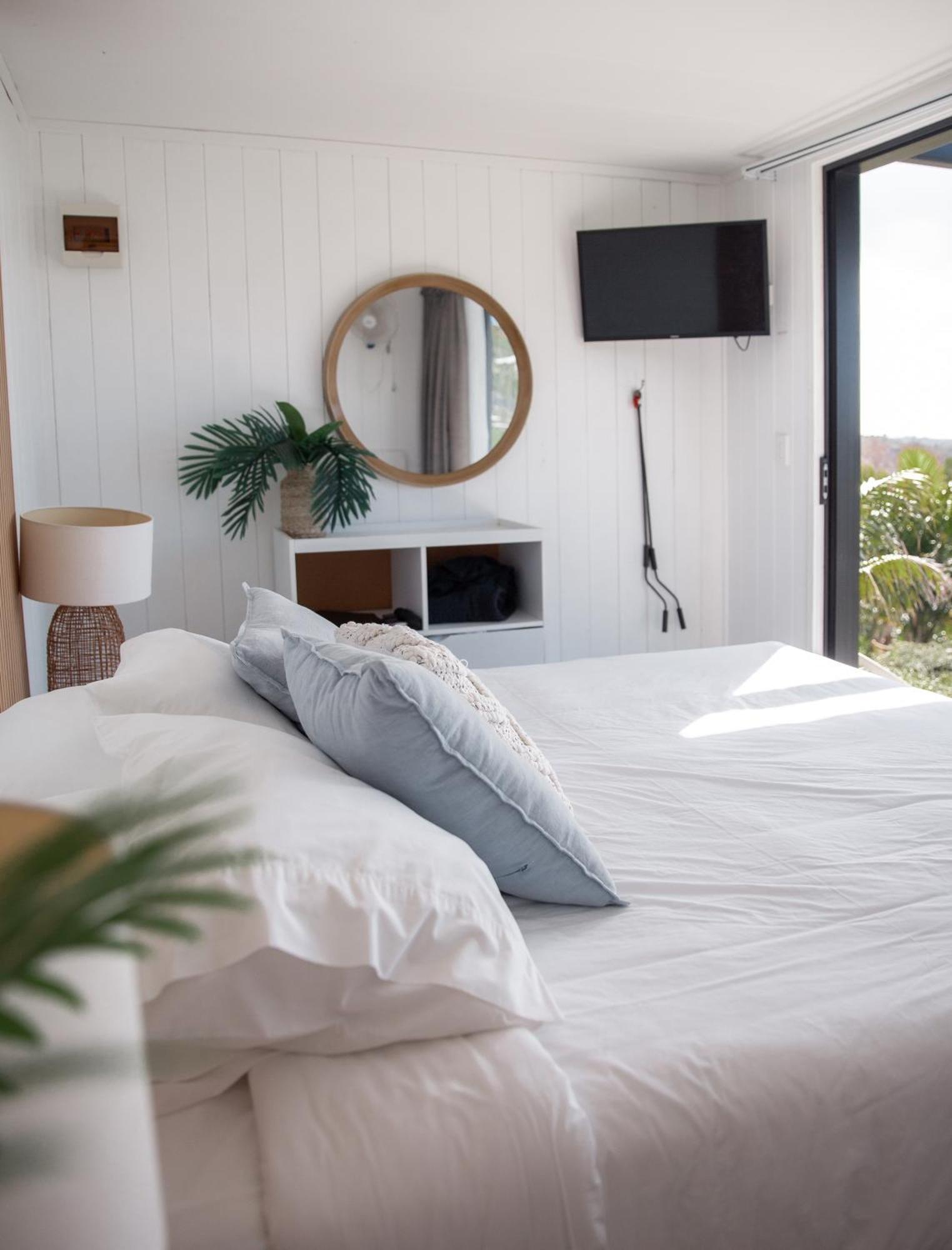 Aotearoa Surf Eco Pods Hotel Te Arai Eksteriør billede